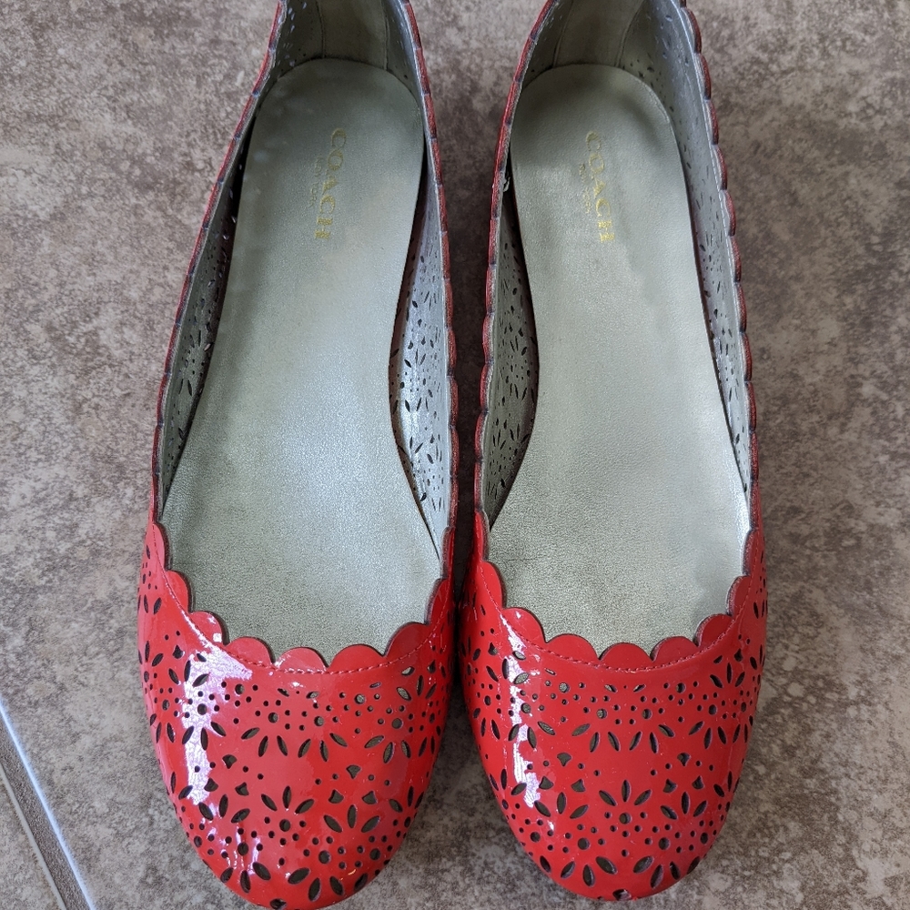 Coach flats